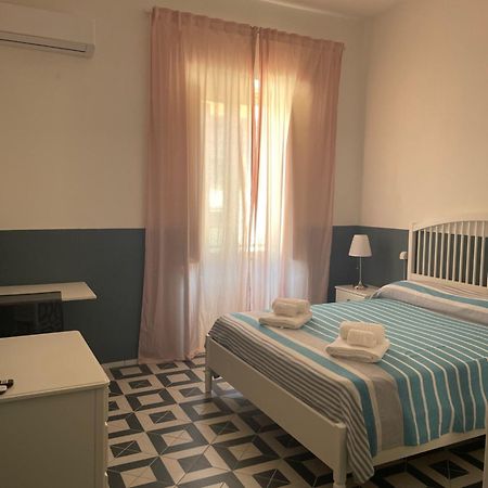 Donna Maria Hotel Sapri Bagian luar foto