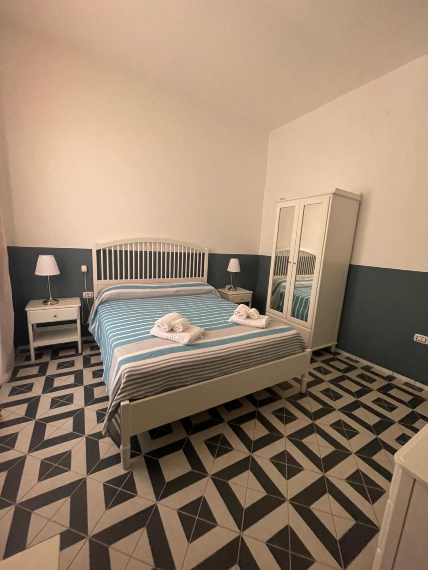 Donna Maria Hotel Sapri Bagian luar foto